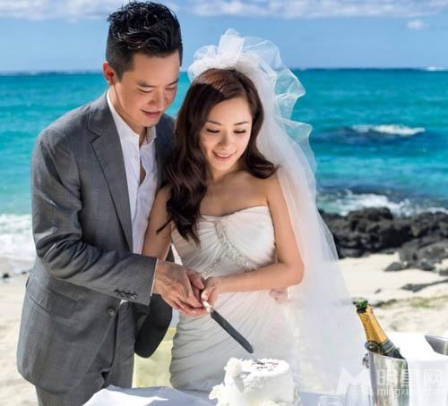 美股三大股指齐收涨 特斯拉跌超12%